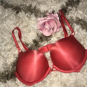Victoria Secret Bombshell Push-up Bra